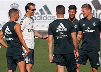 أسينسيو يشيد بأسلوب لعب لوبيتيجي