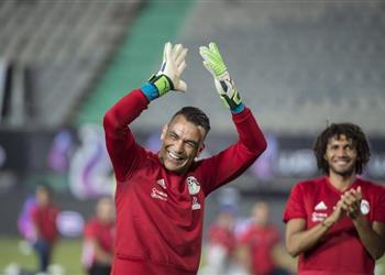 رسميا عصام الحضري يعلن الاعتزال دولي ا