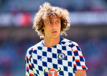 دافيد لويز يشيد ببديل كورتوا