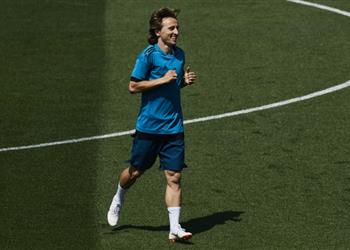 إنتر ميلان يستأنف مفاوضاته مع نجم الأرجنتين بعد فشل صفقة مودريتش