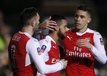 رسمي ا مهاجم أرسنال ينضم إلى وست هام