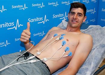 رسمي ا كورتوا يجتاز الفحص الطبي لريال مدريد