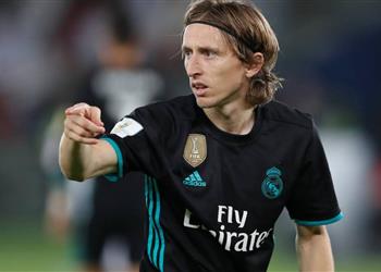 إنتر ميلان يحدد صفقة بديلة لمودريتش من برشلونة