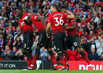 روما يسخر من أولى مباريات الدوري الإنجليزي