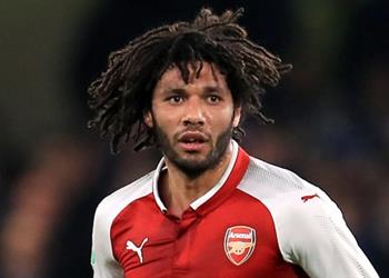 جارديان تتوقع موقف محمد النني من المشاركة أمام مانشستر سيتي