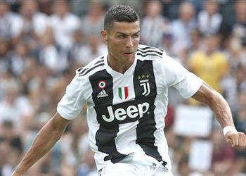 صور رونالدو يتعرض لموقف طريف في أول مباراة مع يوفنتوس