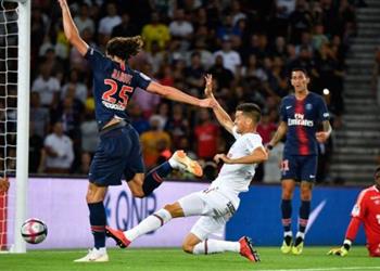 فيديو باريس سان جيرمان يستهل حملة الدفاع عن لقبه بتخطي كان