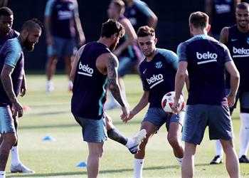 برشلونة يفقد لاعبين في مباراة خوان جامبر