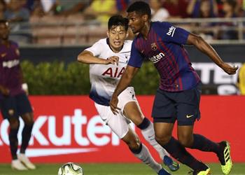 سكاي سبورت مدافع برشلونة يقترب من ساسولو