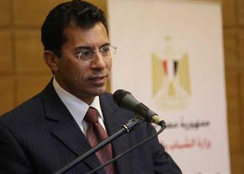 وزير الرياضة يعلن موعد عودة الجماهير