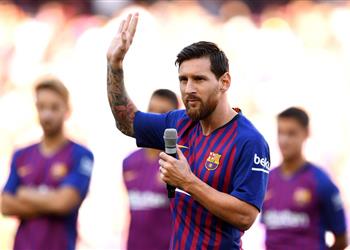 ميسي يعلق على شارة القيادة ويقدم وعد ا لجماهير برشلونة