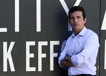 برشلونة يفتح الباب لصفقات جديدة هذا الصيف