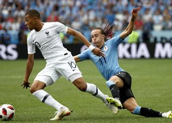 صور لاكسالت يخضع للفحص الطبي في ميلان