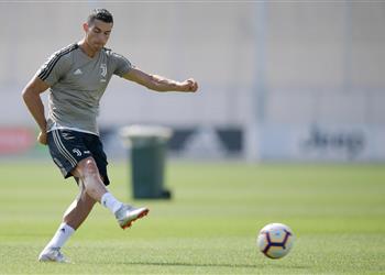 أليجري يعلن موقف رونالدو من المشاركة في أولى مباريات الكالتشيو