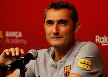 فالفيردي يكشف هل يشارك فيدال وبيكيه أمام ألافيس غد ا