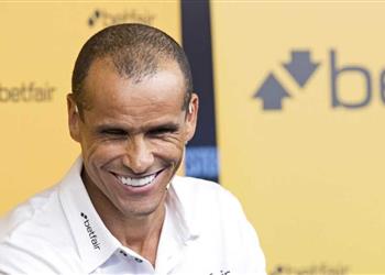 ريفالدو ي شيد بصفقات برشلونة الصيفية