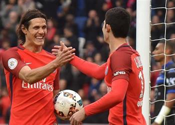 مدرب فالنسيا يؤكد إمكانية التعاقد مع نجم باريس سان جيرمان