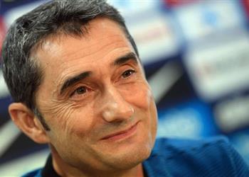 برشلونة يعلن تشكيلته الرسمية لمواجهة ألافيس بالليجا