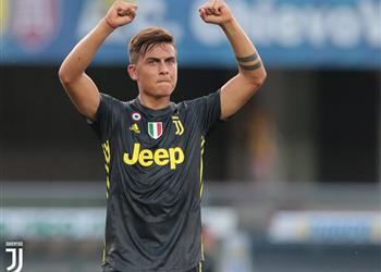 ديبالا يعتذر لحارس فيرونا