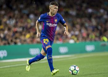 منير الحدادي يطيح بنجم برشلونة خارج الفريق