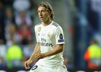 صورة مودريتش يكذب شائعات التواصل مع إنتر ميلان