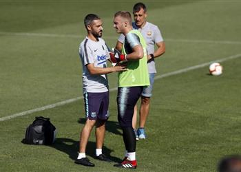 برشلونة يصدر بيان ا رسمي ا عن سيليسين