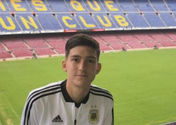 برشلونة يستهدف موهبة أرجنتينية