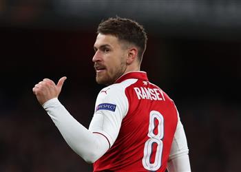 تكهنات حول مستقبل لاعب آرسنال