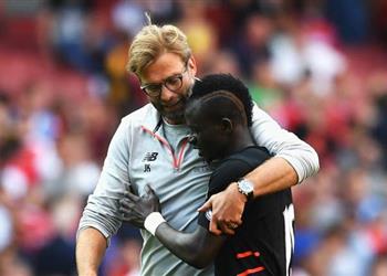 كلوب يواصل الإشادة بماني أصبح أفضل ويمتلك عقد ا طويل ا في ليفربول