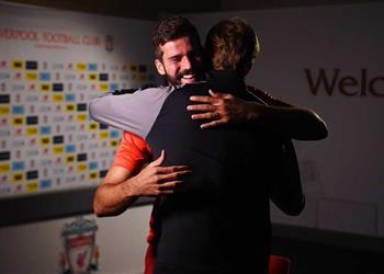 بعد جولتين كلوب أليسون أثبت جودته مبكر ا في ليفربول