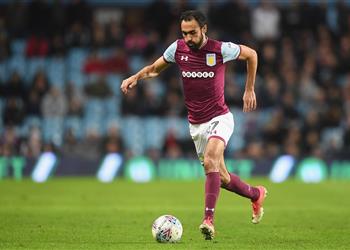 أستون فيلا يشيد بأداء أحمد المحمدي أمام ريدينج