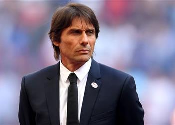 نابولي يعيد كونتي إلى طاولة ميلان