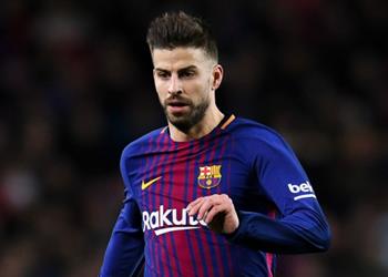 بيكيه يجيب هل من الممكن عودته لمانشستر يونايتد