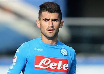 وكيل هدف تشيلسي سنتحدث مع نابولي بشأن تجديد العقد