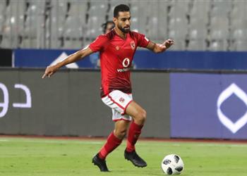 إصابة عمرو السولية في مباراة الأهلي وكمبالا سيتي