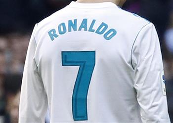 ماريانو دياز يرث قميص رونالدو في ريال مدريد