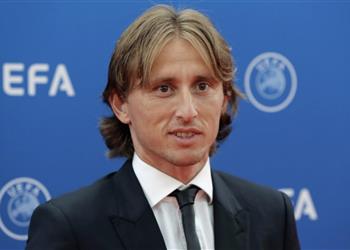 أولى تصريحات مودريتش بعد التتويج بجائزة الأفضل أوروبيا