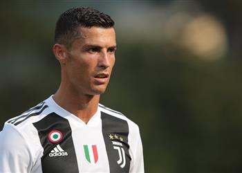 سكاي إيطاليا تكشف السبب الحقيقي وراء غياب رونالدو عن حفل الأفضل