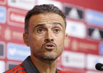 إنريكي يعلق على مفاجآت قائمة إسبانيا سيكون هناك المزيد