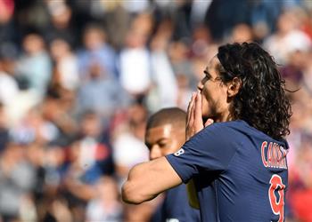 فيديو باريس سان جيرمان يتخطى نيم بصعوبة في مباراة طرد مبابي