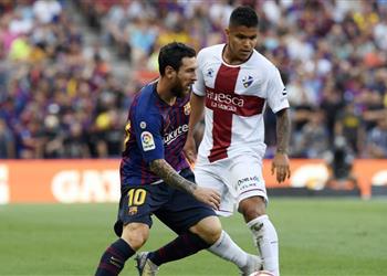 المقابل المادي منع مهاجم هويسكا من الانتقال إلى برشلونة في الميركاتو الصيفي