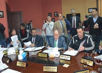 مصدر بلجنة الحكام يرد عبر بطولات على بيان الأهلي بشأن التحكيم