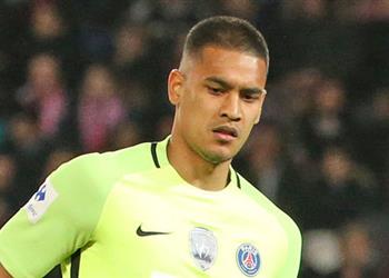 تقارير أندية إنجليزية تصارعت على ضم حارس باريس سان جيرمان