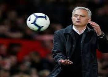 تقارير خلاف حاد بين مورينيو و4 لاعبين في مانشستر يونايتد