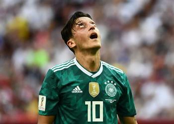 ألمانيا تعلن خليفة أوزيل بعد اعتزاله الدولي