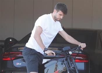 بيكيه يتورط في أزمة جديدة