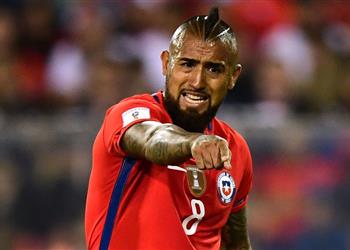 فيدال يوضح حقيقية إصابته مع منتخب تشيلي