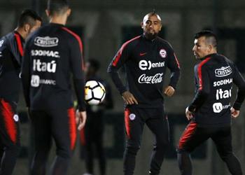 تطور جديد في حالة فيدال مع منتخب تشيلي وسط ترقب برشلونة