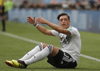 رويس يتحدث عن اعتزال أوزيل دوليا