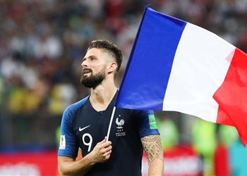 جيرو الكرة الذهبية أهم من ذا بيست